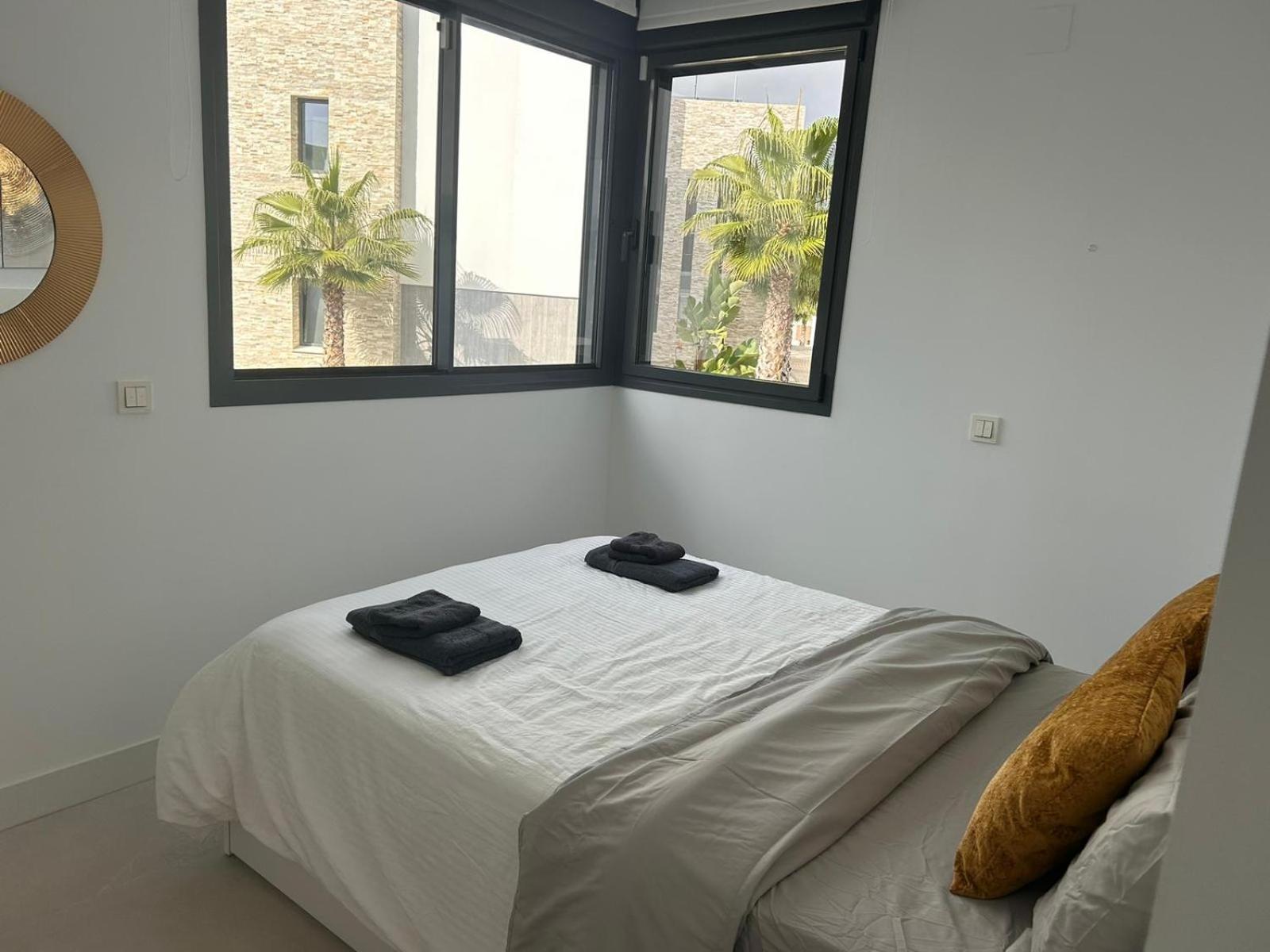 Apartamento Modern Garden By Cabopino Golf *